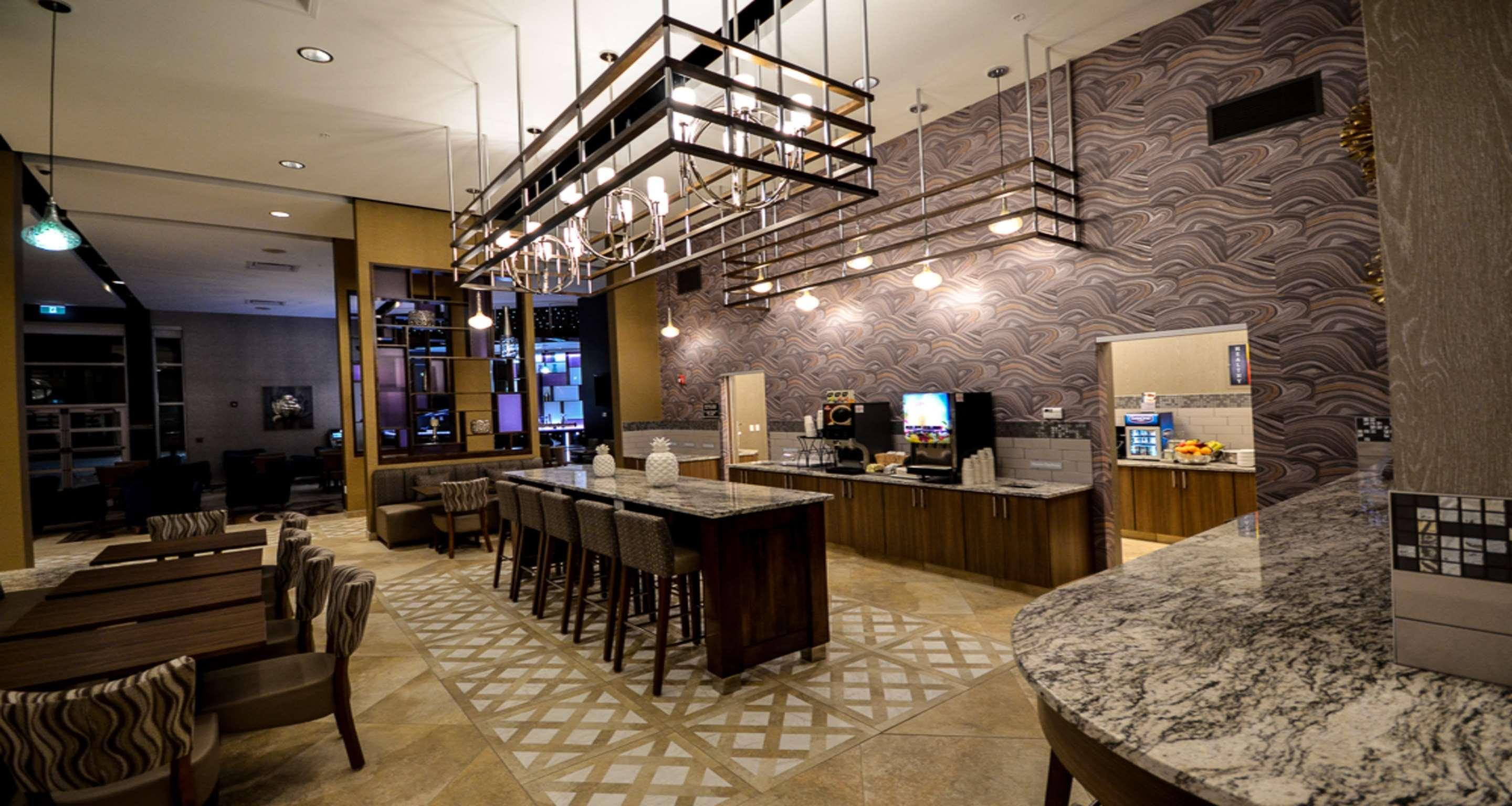 Best Western Plus St. John'S Airport Hotel And Suites Zewnętrze zdjęcie