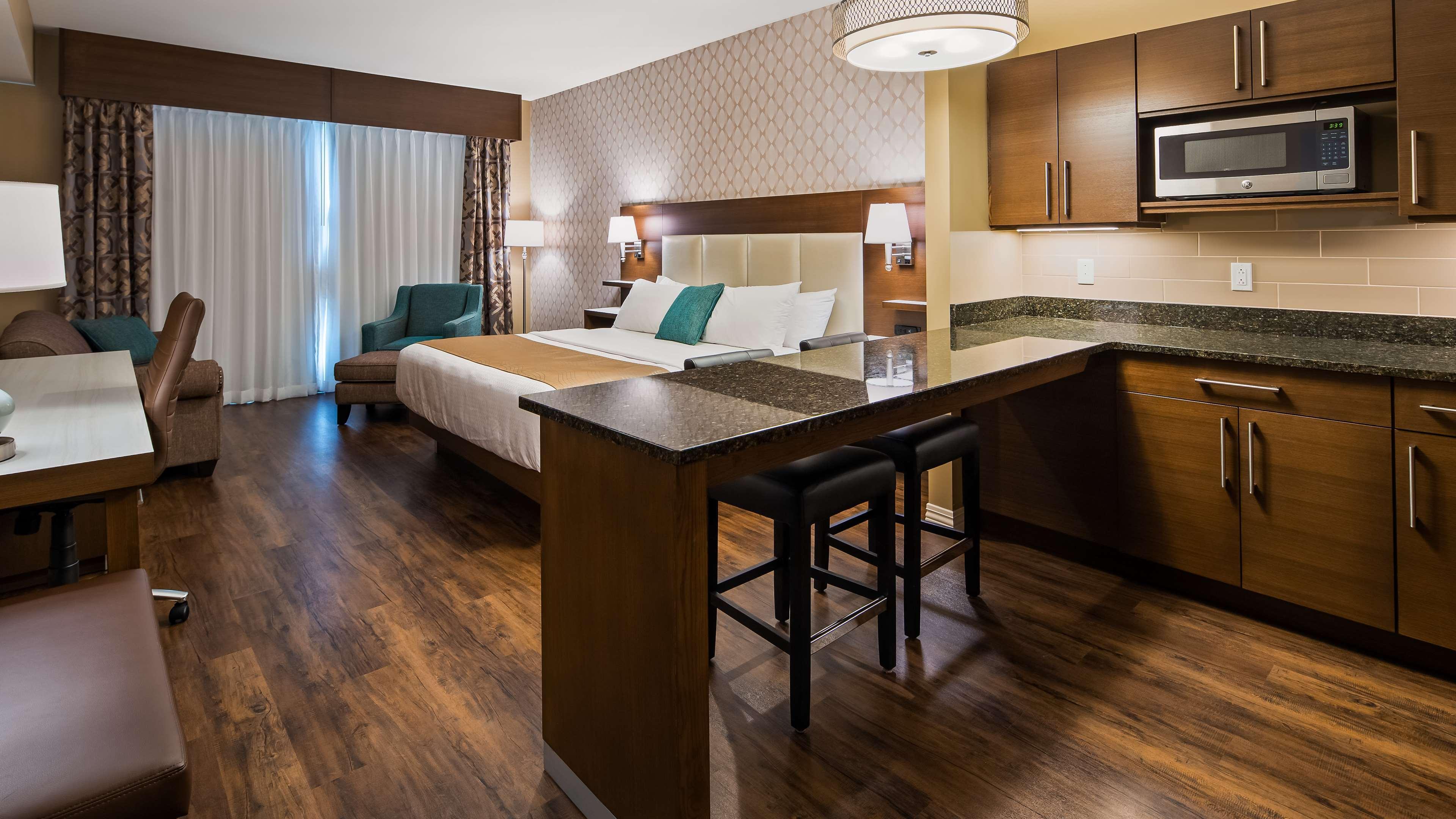 Best Western Plus St. John'S Airport Hotel And Suites Zewnętrze zdjęcie