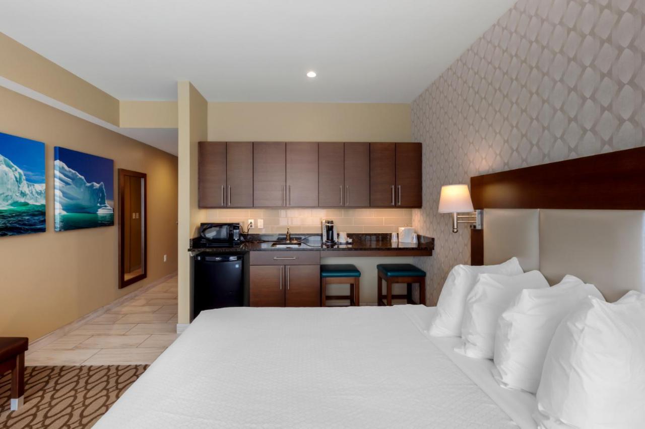 Best Western Plus St. John'S Airport Hotel And Suites Zewnętrze zdjęcie