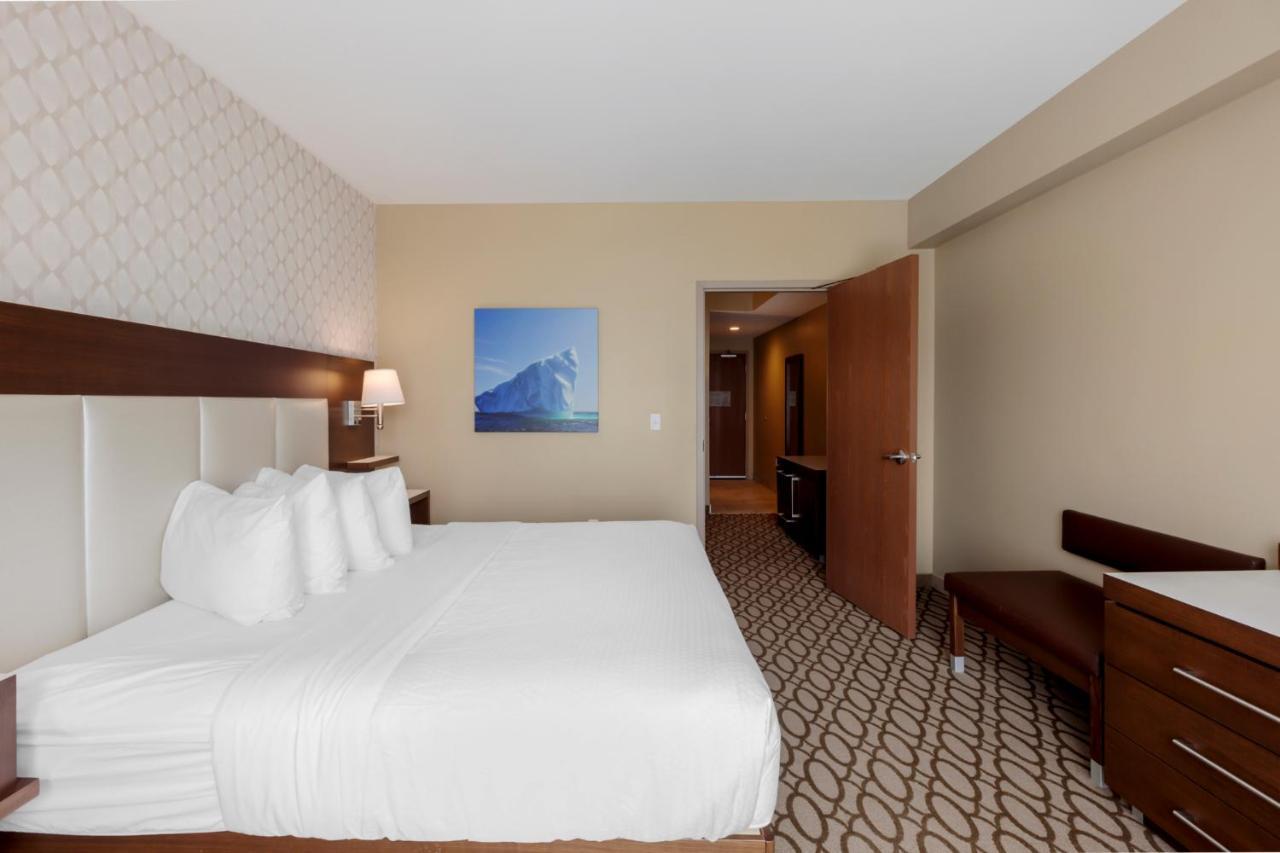 Best Western Plus St. John'S Airport Hotel And Suites Zewnętrze zdjęcie